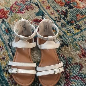 Toddler girl’s sandals